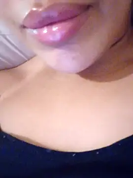 Snapshot of Sexlove1xo chatting on October 2025 09:56:02 AM Sexlove1xo online show from October 2025 09:56:02 AM