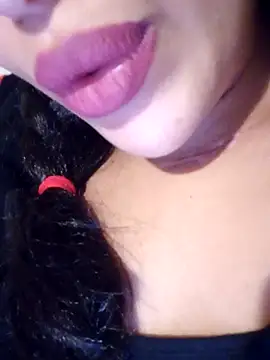 Snapshot of Sexlove1xo chatting on November 2025 11:27:02 AM Sexlove1xo online show from November 2025 11:27:02 AM