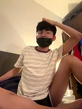 Snapshot of twinkperu18 chatting on October 2025 03:04:01 AM twinkperu18 online show from October 2025 03:04:01 AM