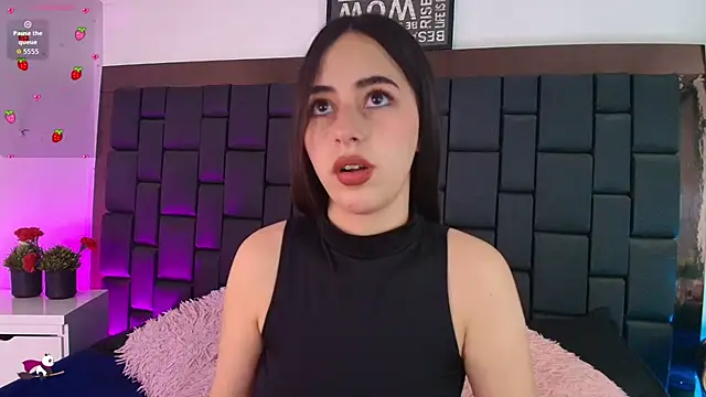 Snapshot of Lexi_Howard_ chatting on October 2025 05:04:02 AM Lexi Howard online show from October 2025 05:04:02 AM