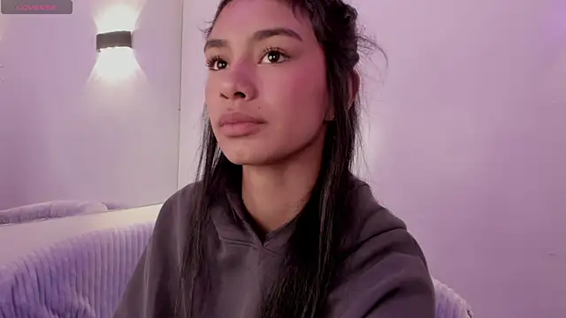 Anniie  Evans online show from September 2025 03:03:02 PM