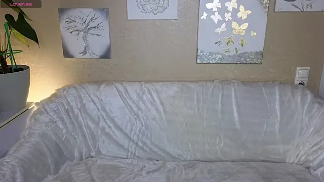 mylady xenia online show from March 2026 06:19:02 PM