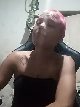 LA SRA M  online show from February 2025 10:07:02 PM