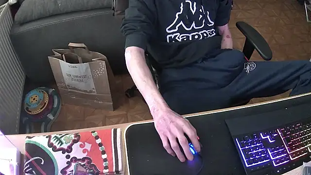 Snapshot of DerGeileLoveboy chatting on November 2025 02:28:01 PM DerGeileLoveboy online show from November 2025 02:28:01 PM