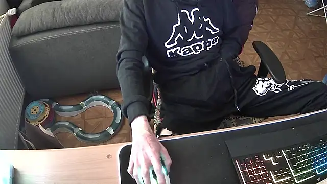 Snapshot of DerGeileLoveboy chatting on November 2025 11:41:01 AM DerGeileLoveboy online show from November 2025 11:41:01 AM