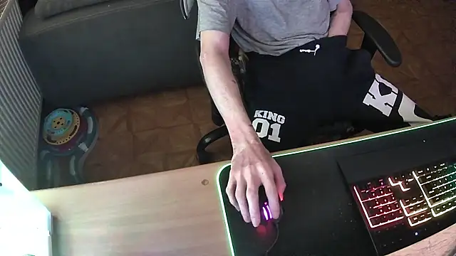 Snapshot of DerGeileLoveboy chatting on November 2025 02:21:01 PM DerGeileLoveboy online show from November 2025 02:21:01 PM