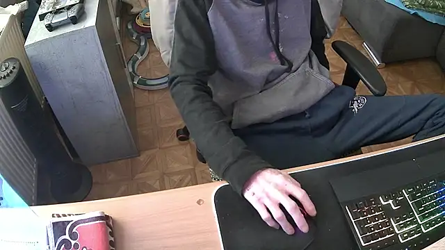 Snapshot of DerGeileLoveboy chatting on November 2025 11:32:02 AM DerGeileLoveboy online show from November 2025 11:32:02 AM