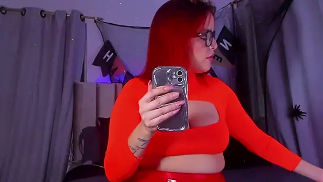 Anaroussew02 online show from October 2025 03:52:02 AM