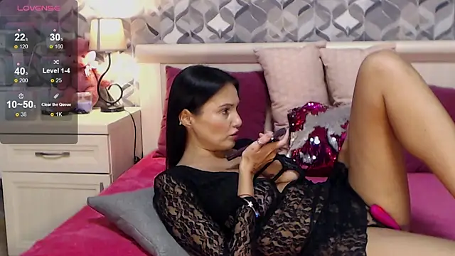 Snapshot of Nico1e_Smith chatting on December 2025 06:07:02 AM Nico1e Smith online show from December 2025 06:07:02 AM