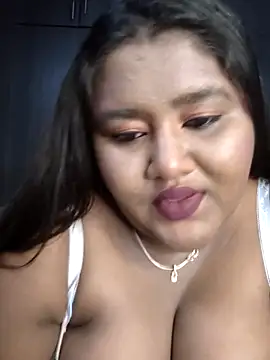 Snapshot of horny_diana chatting on June 2026 05:05:01 PM horny diana online show from June 2026 05:05:01 PM