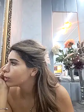 Snapshot of Bella_Posh chatting on October 2025 04:35:02 AM Bella Posh online show from October 2025 04:35:02 AM