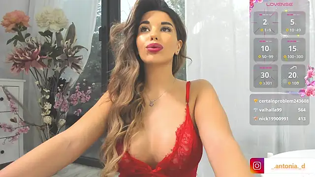 Snapshot of Bella_Posh chatting on November 2025 06:23:01 AM Bella Posh online show from November 2025 06:23:01 AM