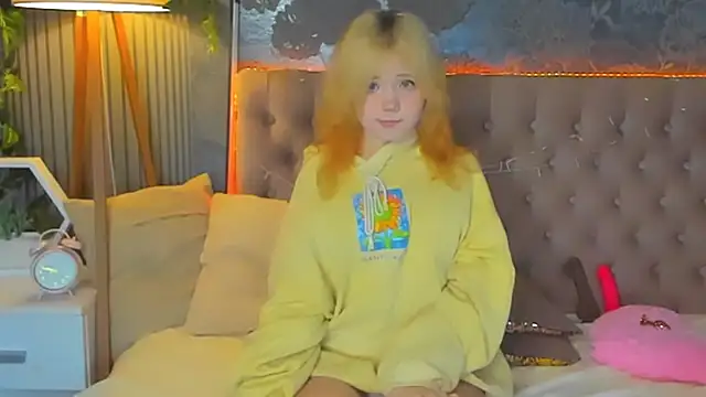 EmilyAngells online show from February 2026 07:01:01 AM