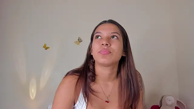 Snapshot of violett_24_ chatting on October 2025 11:22:02 PM violett 24 online show from October 2025 11:22:02 PM