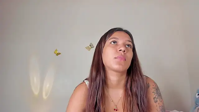 Snapshot of violett_24_ chatting on November 2025 01:17:02 AM violett 24 online show from November 2025 01:17:02 AM