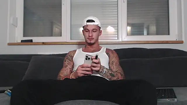 Snapshot of Zzedd chatting on February 2025 10:26:02 PM Zzedd online show from February 2025 10:26:02 PM