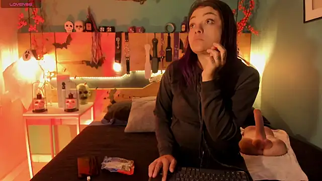 ChloeAllennn online show from November 2025 12:07:02 PM