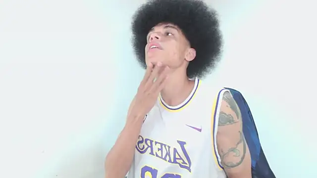 Smith Gael online show from February 2026 09:04:01 PM