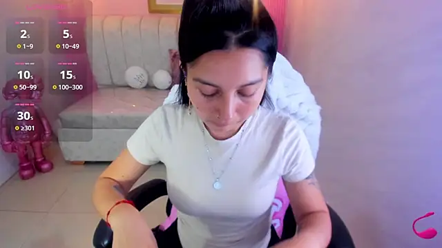 Snapshot of madhison_klain_s chatting on December 2025 01:16:01 PM madhison klain s online show from December 2025 01:16:01 PM