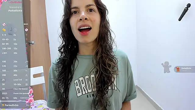 jessyegoldenn online show from April 2026 01:14:01 PM