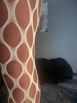 Snapshot of MichelleDiaz_Pink chatting on November 2025 05:15:02 PM MichelleDiaz Pink online show from November 2025 05:15:02 PM