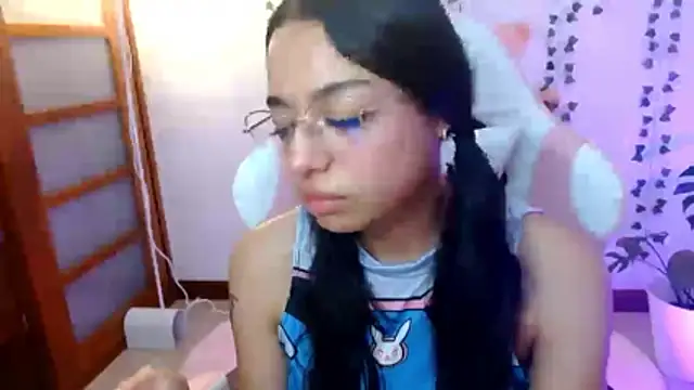 Snapshot of hellokitty__valery chatting on June 2026 01:59:02 AM hellokitty valery online show from June 2026 01:59:02 AM