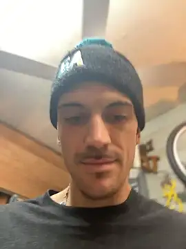 Polaroid White online show from October 2025 09:44:01 AM