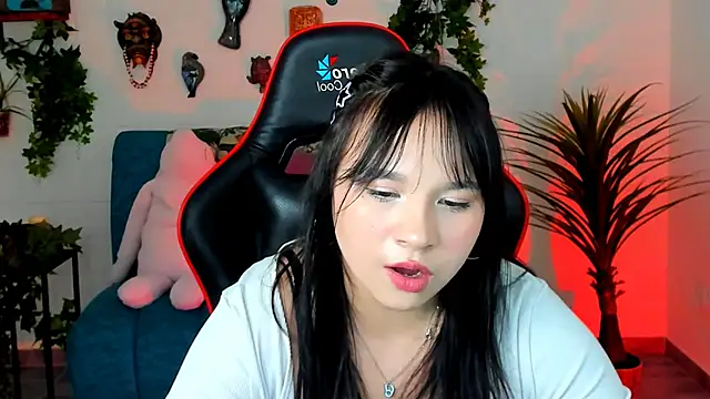 Snapshot of HanaWise chatting on February 2025 11:24:02 AM HanaWise online show from February 2025 11:24:02 AM