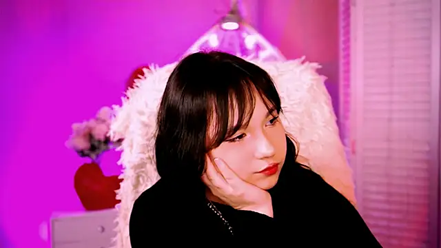 Snapshot of HanaWise chatting on February 2025 11:20:02 AM HanaWise online show from February 2025 11:20:02 AM