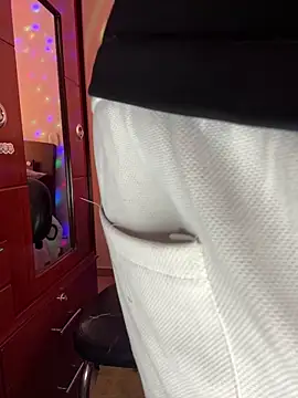 Saipuer31 online show from February 2026 06:04:02 PM