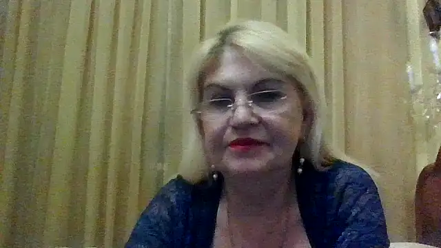 Heidi-Helga online show from November 2025 05:24:02 PM
