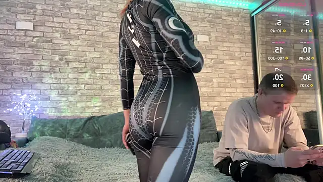 Snapshot of Under_lord chatting on February 2025 06:30:02 PM Under lord online show from February 2025 06:30:02 PM