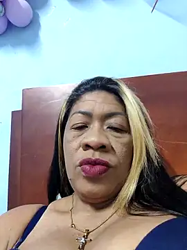 Snapshot of Tocameamor chatting on May 2026 08:03:02 PM Tocameamor online show from May 2026 08:03:02 PM