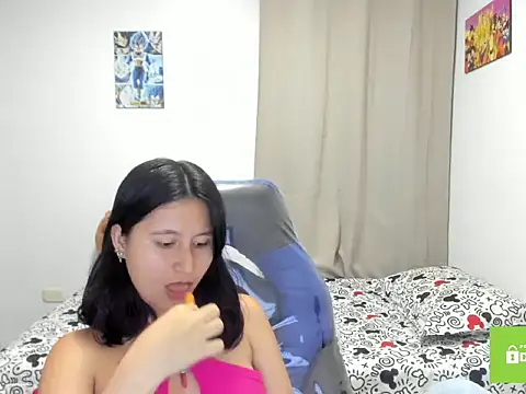 Snapshot of xoxo_kiitty chatting on November 2025 03:29:01 AM xoxo kiitty online show from November 2025 03:29:01 AM