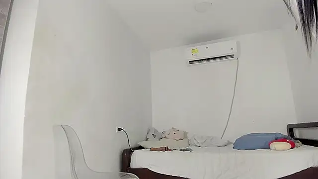 flor herrera01 online show from March 2025 09:51:02 PM