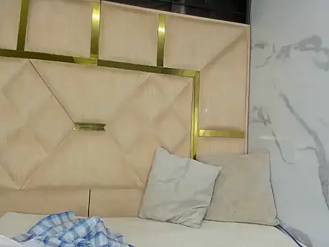 Snapshot of Kendall_6669 chatting on November 2025 12:17:01 PM Kendall 6669 online show from November 2025 12:17:01 PM