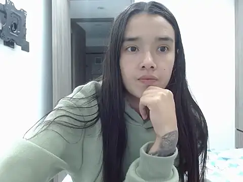 Snapshot of _luna_777 chatting on April 2026 03:04:02 AM luna 777 online show from April 2026 03:04:02 AM
