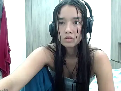 Snapshot of _luna_777 chatting on April 2026 01:16:01 PM luna 777 online show from April 2026 01:16:01 PM