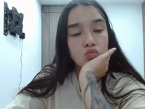 Snapshot of _luna_777 chatting on April 2026 02:27:02 AM luna 777 online show from April 2026 02:27:02 AM