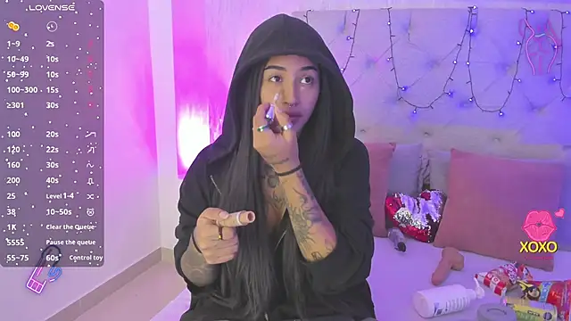 Snapshot of goth_tasha chatting on October 2025 07:35:02 PM goth tasha online show from October 2025 07:35:02 PM