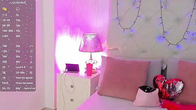 Snapshot of goth_tasha chatting on November 2025 07:51:02 PM goth tasha online show from November 2025 07:51:02 PM