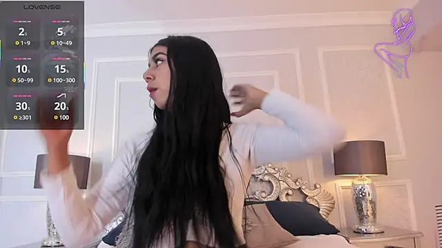 AnnieGibbyns online show from March 2025 12:00:01 PM