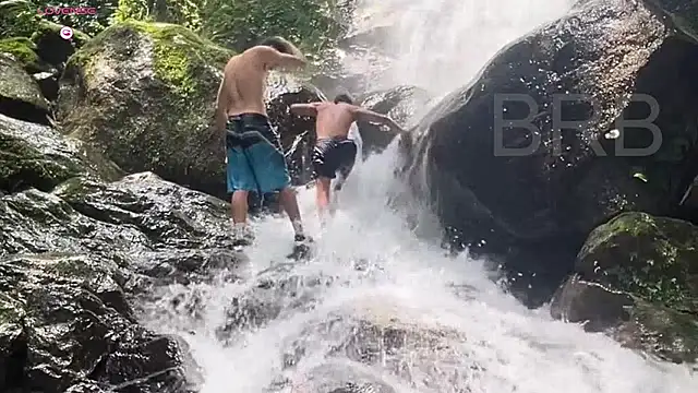 Snapshot of angel_and_deen chatting on March 2025 01:24:02 AM angel and deen online show from March 2025 01:24:02 AM