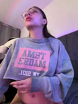 Dirty-Bunnyyy online show from March 2026 03:23:01 AM