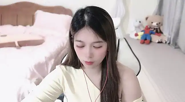 Snapshot of Rose-168 chatting on March 2025 10:57:01 AM Rose-168 online show from March 2025 10:57:01 AM