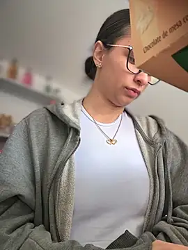 Soy Sara7 online show from October 2025 04:30:02 PM