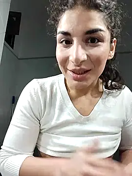 Loladanger20 online show from November 2025 04:42:01 PM