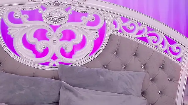 Snapshot of IvyAngel chatting on February 2025 07:58:02 PM IvyAngel online show from February 2025 07:58:02 PM