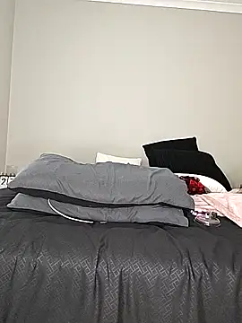 xyz089 online show from February 2026 06:14:02 AM