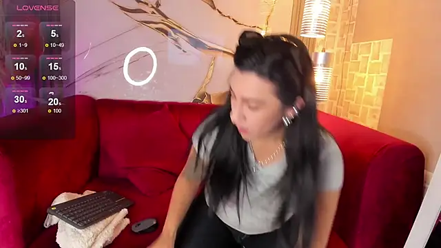 Snapshot of Bella_williamss_ chatting on November 2025 07:35:02 PM Bella williamss online show from November 2025 07:35:02 PM